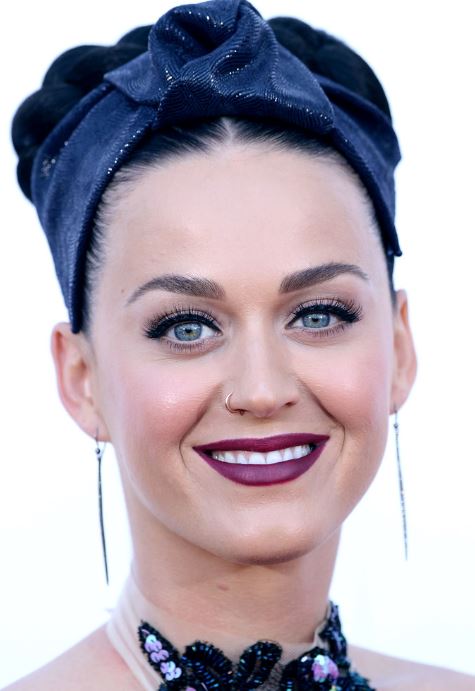 Katy Perry Age Heigh, weight personal life Net Worth boyfriend