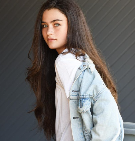 Lola Flanery Bio, Age, Height, Boyfriend, Movies, Net Worth, Family, Show