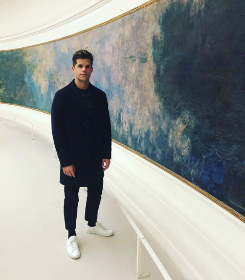 Charlie Carver Net Worth Bio, Career, Age, Height, Net Worth, Facts, Dating, and Wiki