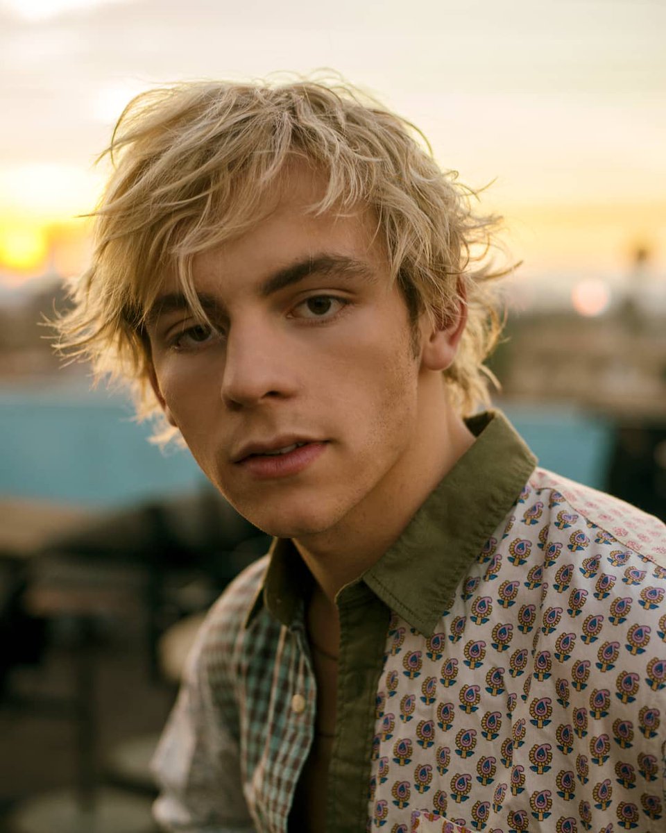 Ross Lynch 