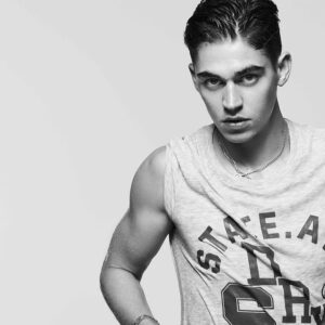 Hero Fiennes Tiffin Parents, Bio, Wiki, Facts, Uncle and Girlfriend